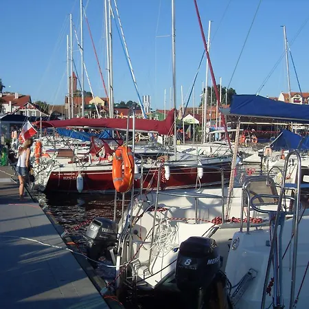 Mazurska Chata Jezioro I Aquapark 6 Min, Centrum I Promenada 12 Min Bed & Breakfast Mikolajki (Mragowo)
